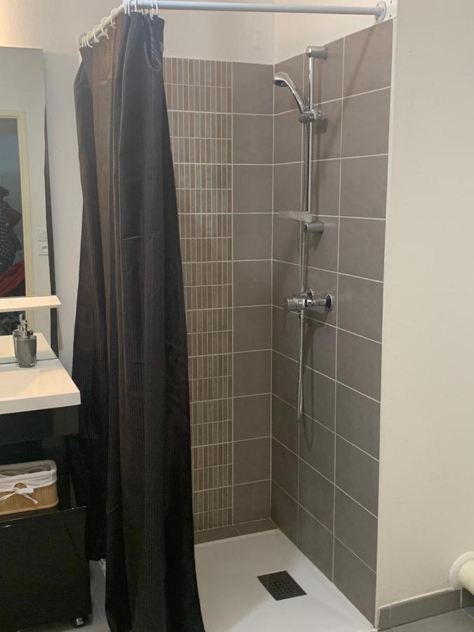 Appartement Lac Rose - Parking, Metro, Jusqu'A 4 Personnes Marseilles Buitenkant foto